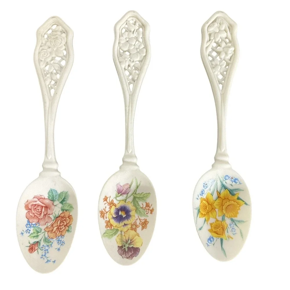 Avon Collectibles‎ American Favorites Rose Pansy Daffodil Spoon Set 1989